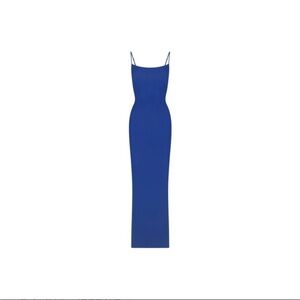 Skims fits everybody long slip in sapphire NWT